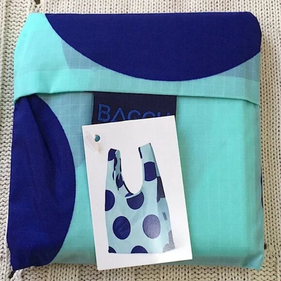 BAGGU Handbags - NWT Baggu Mint Dot Standard Size Reusable Bag tote purse - Discontinued pattern